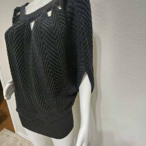 Lane Bryant Black Metallic Thread Short Sleeve Sparkly Sweater Size 14/16 - Picture 12 of 14